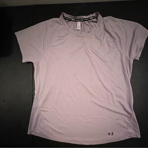 Light purple Under Armour Sport Hilo S/S fitness shirt.